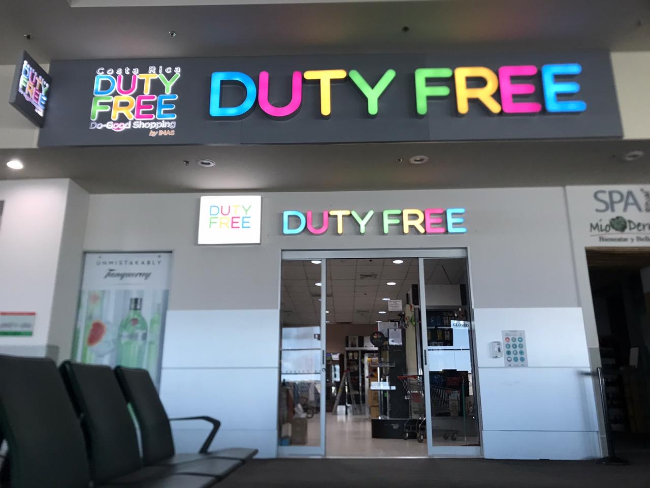 Tienda Salidas Aeropuerto Daniel Oduber