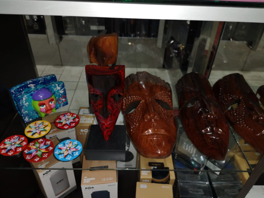 Souvenirs